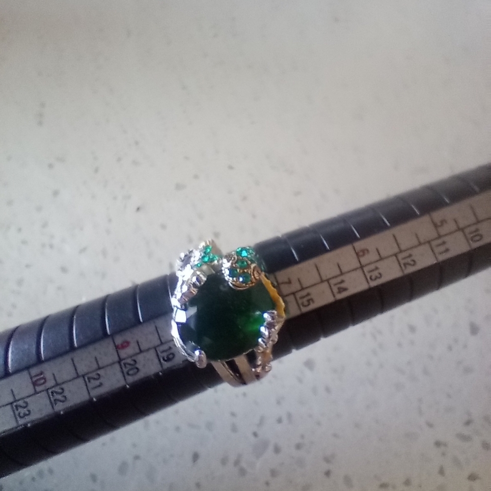 Frog Ring - Picture 9 of 10